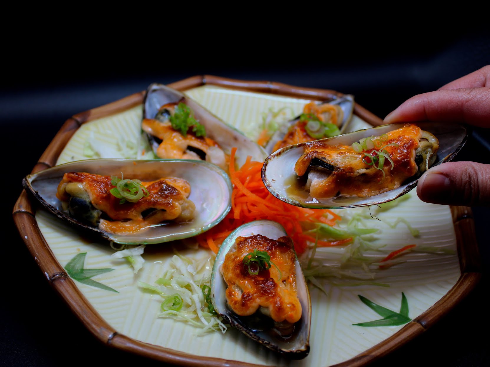 Louie Louie The Restaurant Sushi Bar y Mas by null