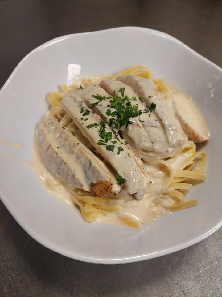 Gino's Italian Restaurant and Pizza by null