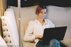 What do men and women look at when they watch jpg x Watching men