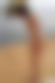 малышки голенькие|Симпатичная голая малышка эротично позирует на камеру в бассейне » Красивые  эротические фото, голые девушки | kladoFFka | кладоФФка