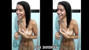Novinha magrinha nua de buceta raspada e seios pequenos jpg x Novinha magrinha peitinhos tomando banho
