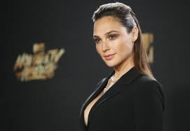 Wonder woman indeed gal gadot strips jpg x Gadot sex