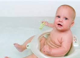 голые малыши|Голый Ребенок Изображения: просматривайте стоковые фотографии, векторные  изображения и видео в количестве 139 | Adobe Stock