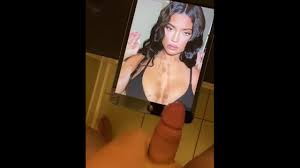 Wow kylie jenner getting full nude pictures leaked jpg x Kylie jenner sexy pics