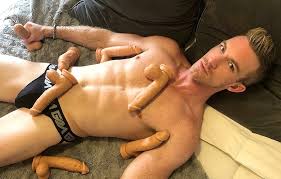 Vzqvbeaf ggaaawavb cbmogutbnpuekxnd jpg x Dildo and dick
