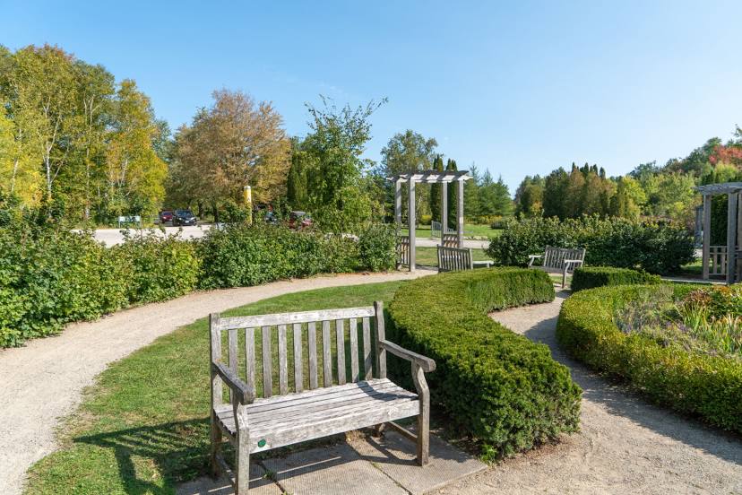 GUELPH ROYAL DENTAL CENTRE SERVICES