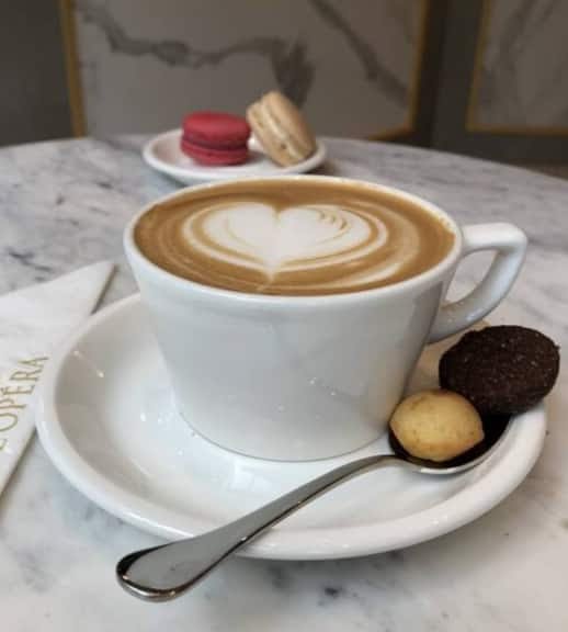 L'Opéra Khan Market by null