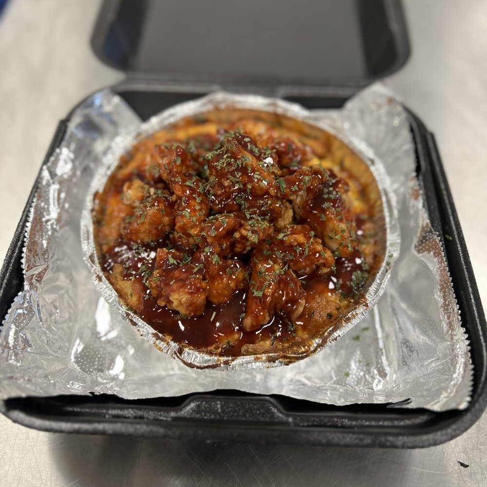 Mac Daddy Wingz and Cheeze by null