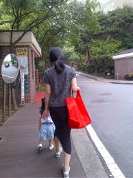 길거리뒷모습'|