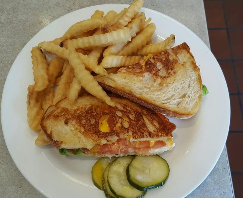 The Paramount by null