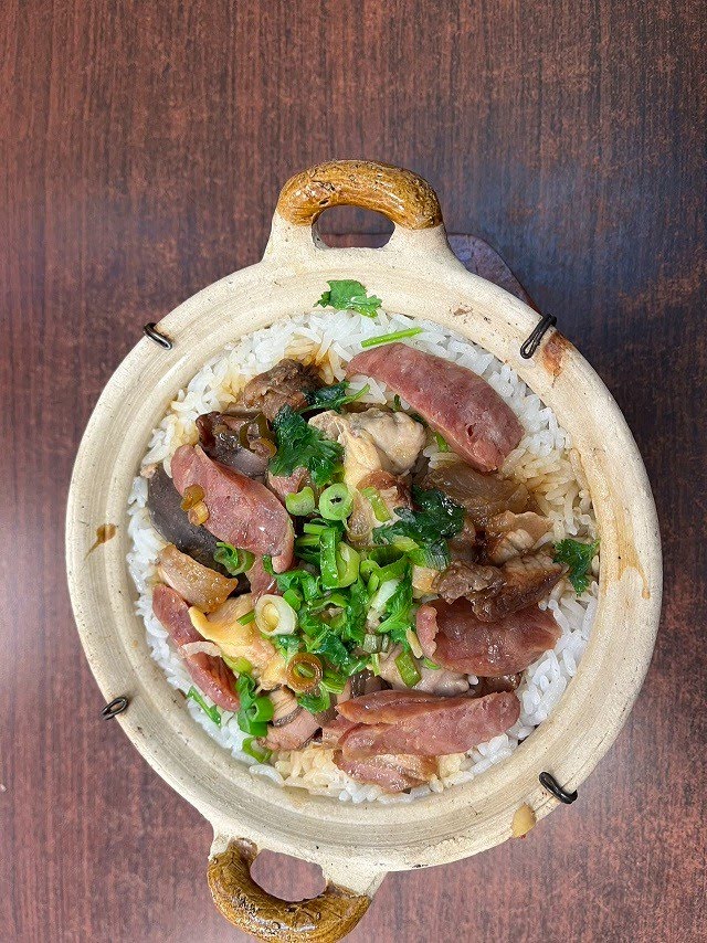 Clay Pot Cafe (旺角煲仔饭） by null