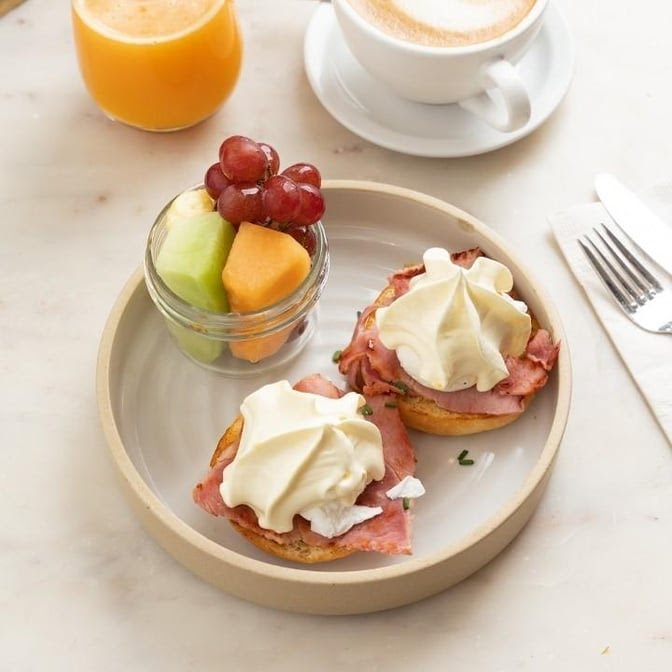 Renaud's Patisserie & Bistro by null