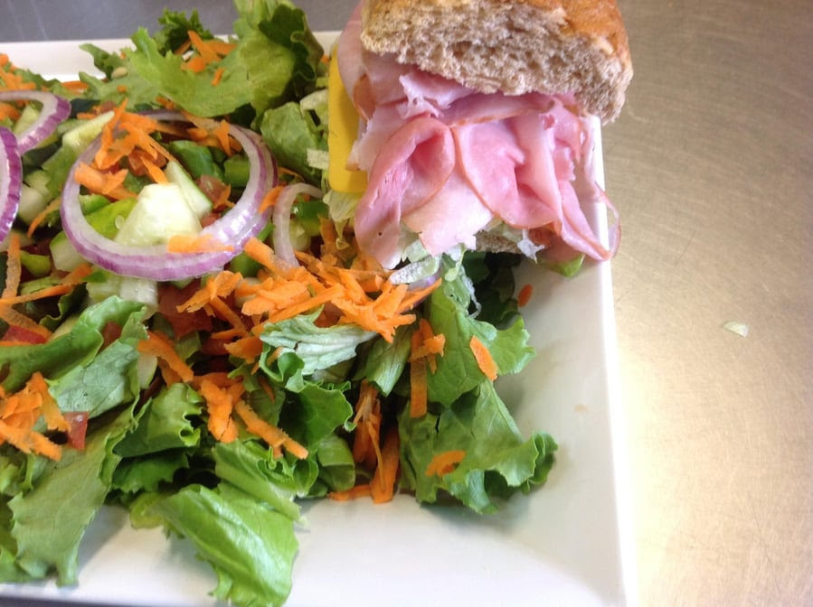 Reuben's Deli by null