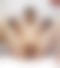 超熟女　還暦　おばあさん　M字開脚|山辺千代]欲求不満の変態熟女がm字開脚でまんこを弄ってアヘ顔オナニー - Pornhub.com