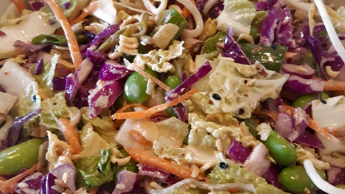 7 Greens Detroit Salad Co. by null
