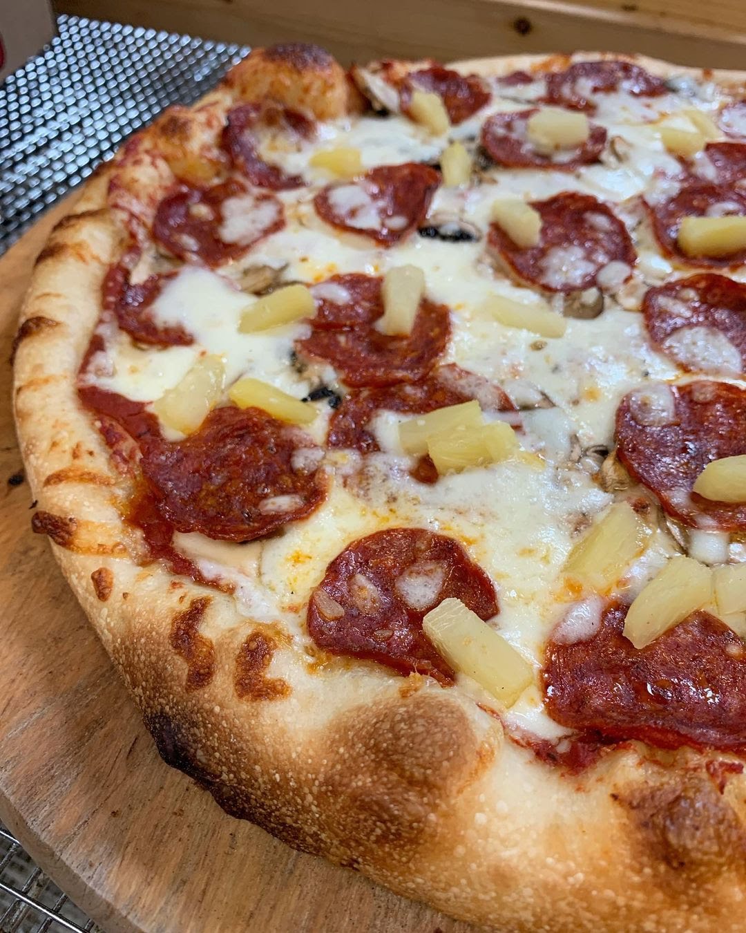 Eyman's Pizza by null