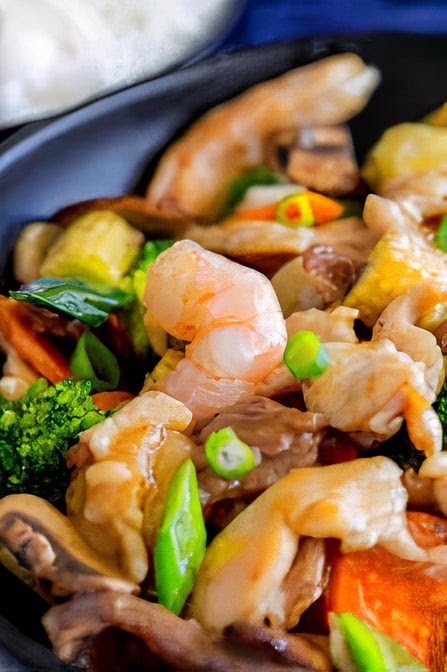 Golden Wok by null
