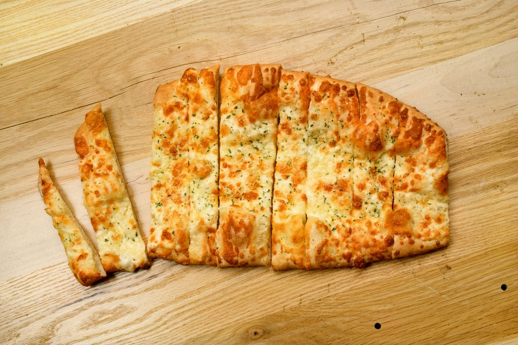 Leonardo's Pizza by null