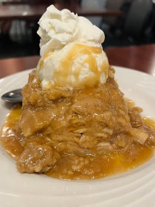 AL'an Ruben's Bar & Grill by null