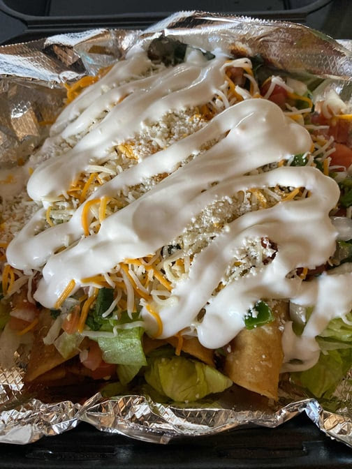 Momo's on 6th by null