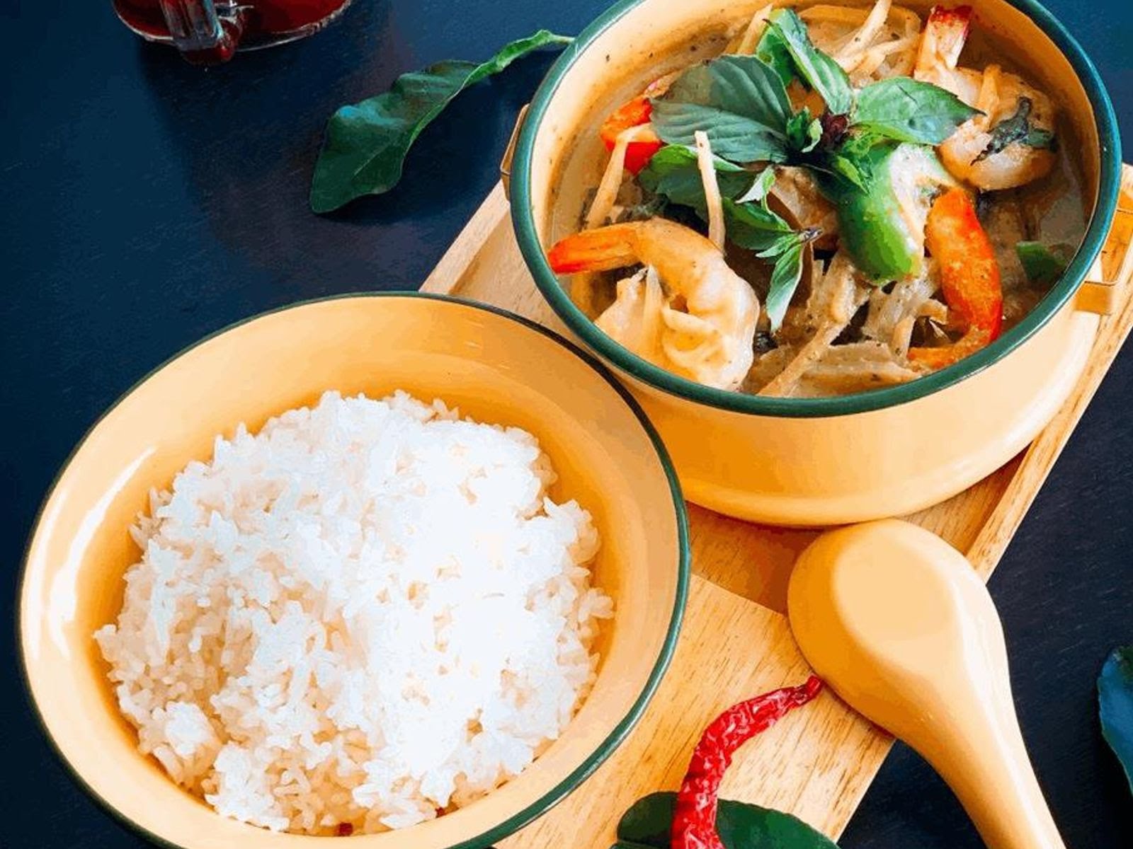 Fresh Thai Restaurant by null