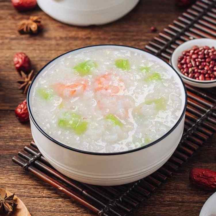 M Kee by null