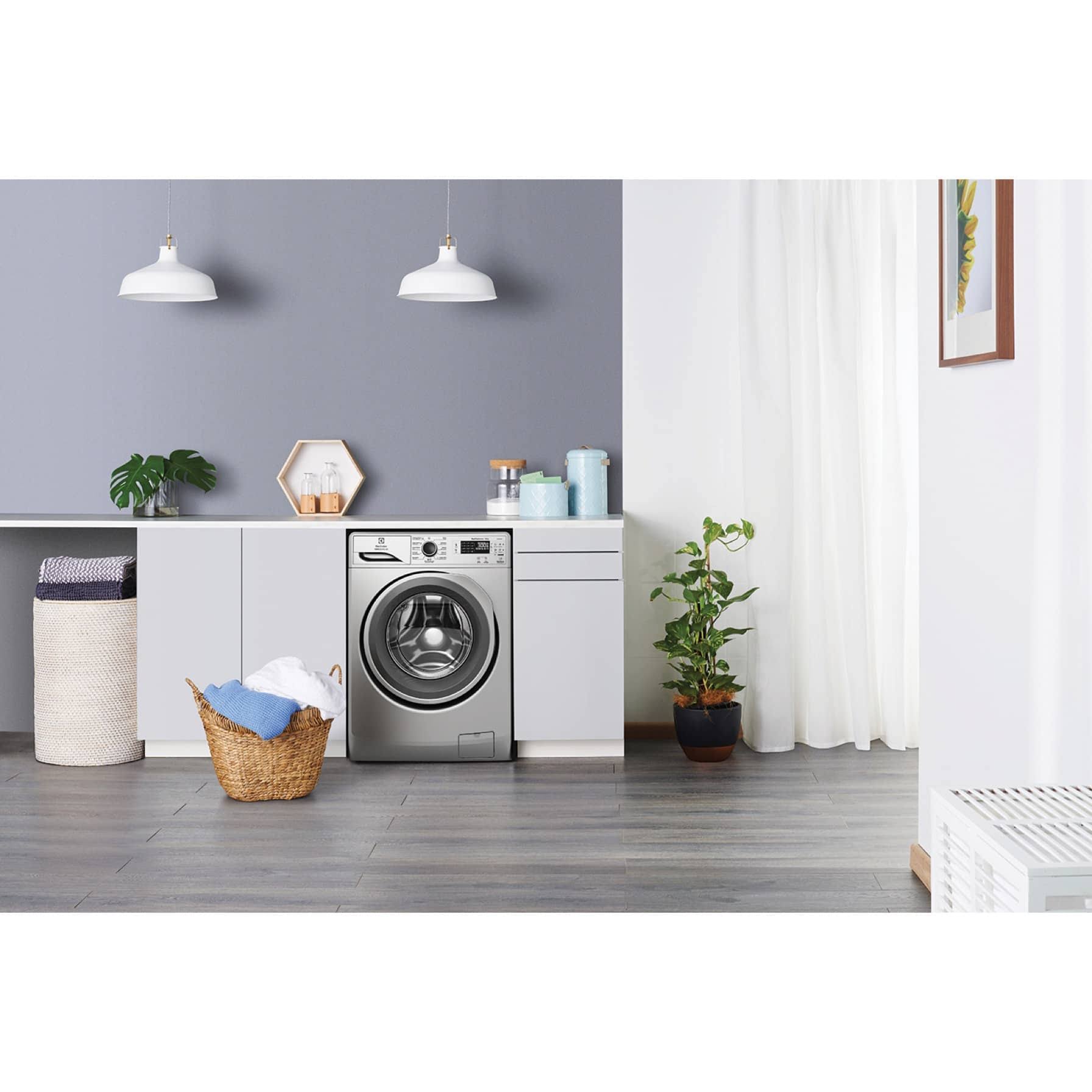 Frigidaire 8K 12 Program 1200 RPM +++A+++ Washing Machine - Silver