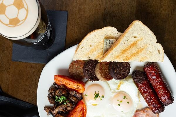 Fado Irish Pub by null