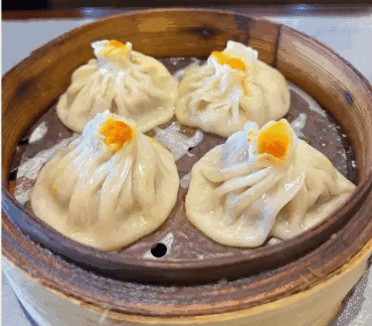 Long Xing Ji Juicy Dumpling by null
