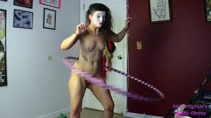 Easaatbaaaaaa cqutcwm zicfd jpg x Naked hula hoop