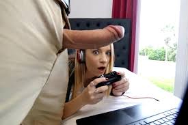 Gamer girls like to play jpg x Gamer girls like to play