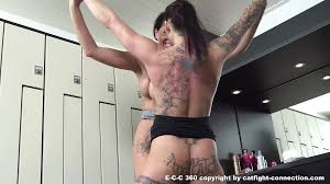 Eaftggaaaa ppte xwo qmcuvss jpg x Tit fight