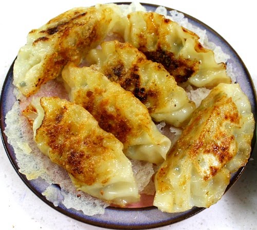 Manduya Dumpling House (inside Gogi on the Go) by null