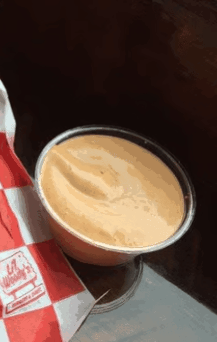 Lil Woody's by null