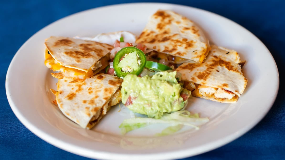 La Plaza Mexican & Salvadorian Cuisine by null