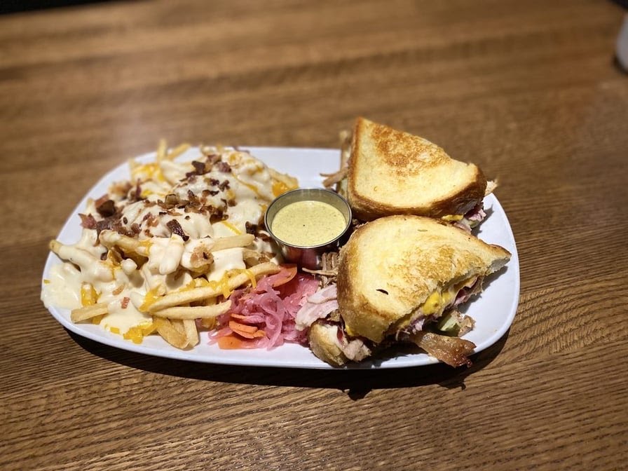 Zig Zag Smokin' Burger by null