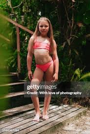 naked preteen girls 9 - 11 y.o. |