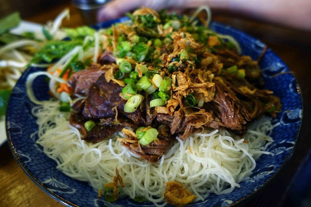 5ive Spice Tacos & Banh Mi by null