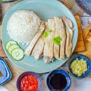 3 Sauces Hainam Chicken Rice 海南鸡饭 by null