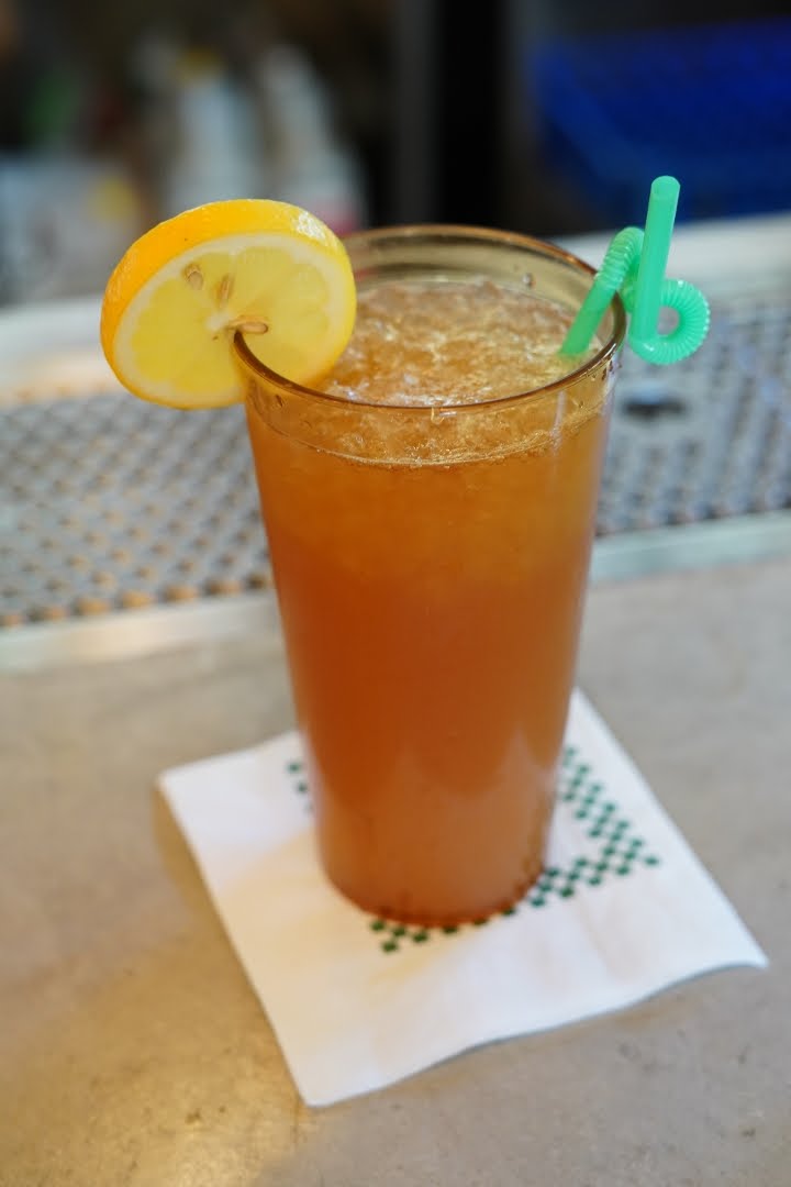 Lil' Easy Fine Cajun Food & Bar by null