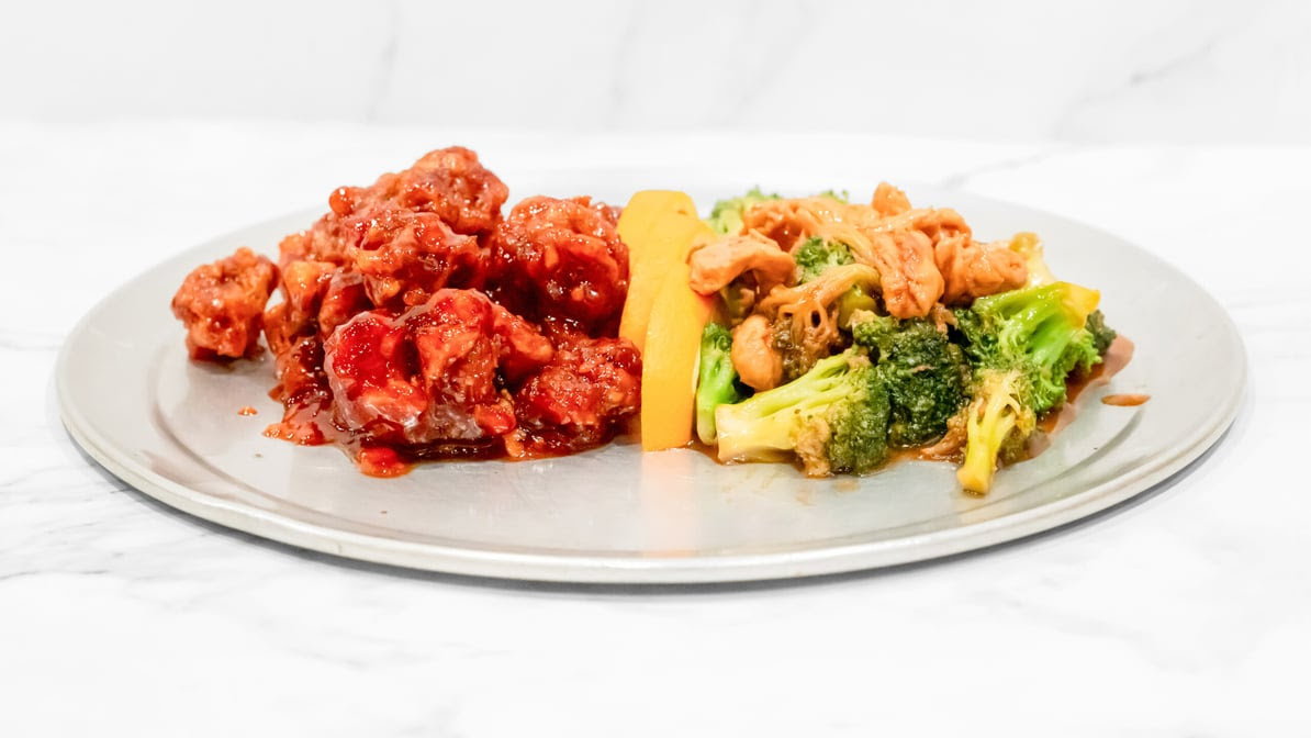 Chinatown On Thayer by null