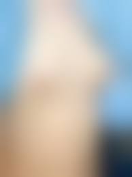 貧乳長乳首|素人？貧乳女性の長乳首をネットで拾ってきました - デブスって多いよね