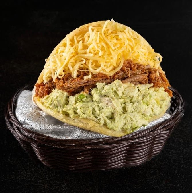 Dulce Tropical Restaurant & Café by null