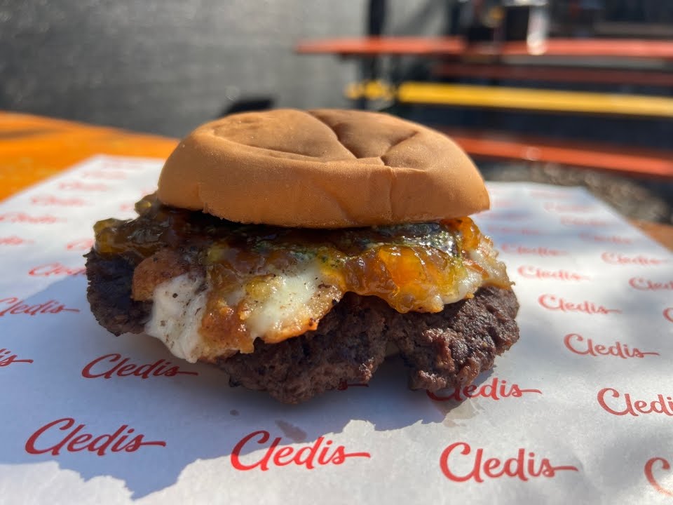 Cledis Burgers & Beer by null