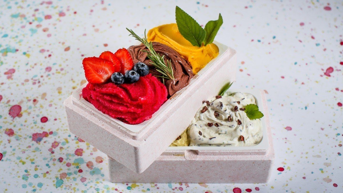 GELATERIA ROMANTIKA by null