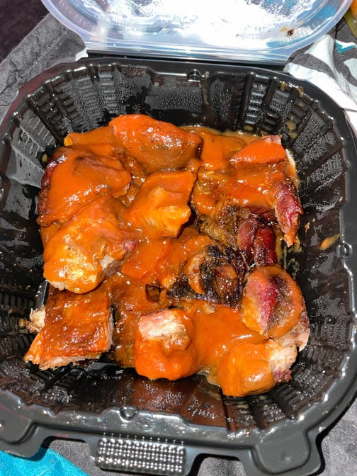 Bob's BBQ Pit by null