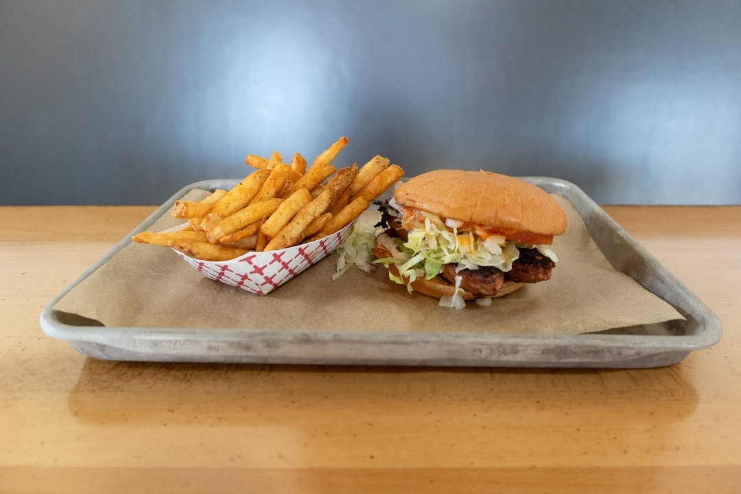 Toma Mojo Grill by null