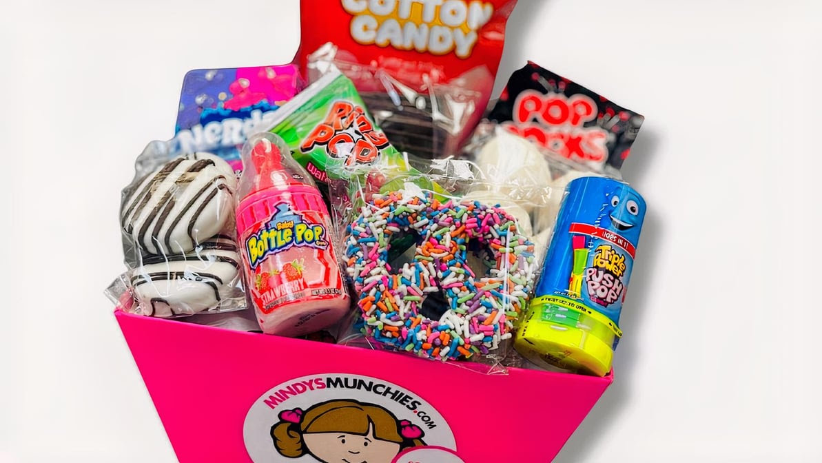 Mindy's Munchies by null