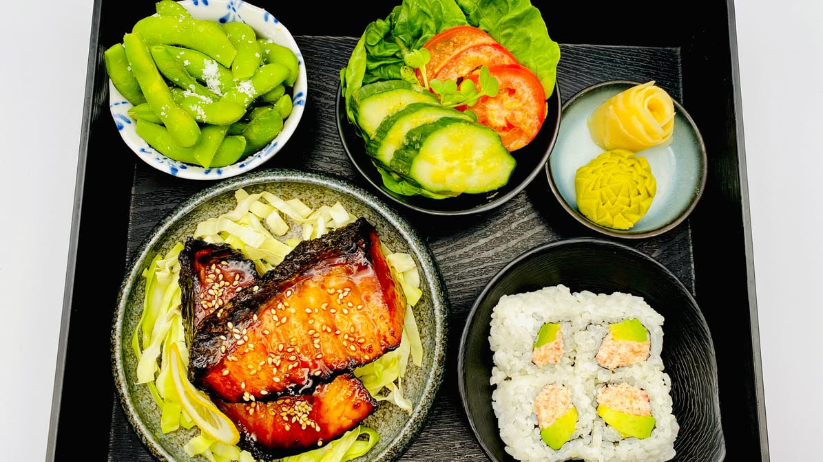 Ozumo Santana Row by null