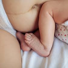 голая мама при детях дома|Голая правда»: Владимирцы бурно обсуждают некорректный наряд ребенка